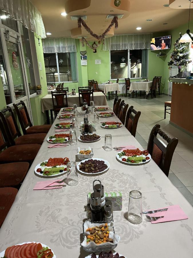 Family Hotel Panorama Sarnitsa Extérieur photo
