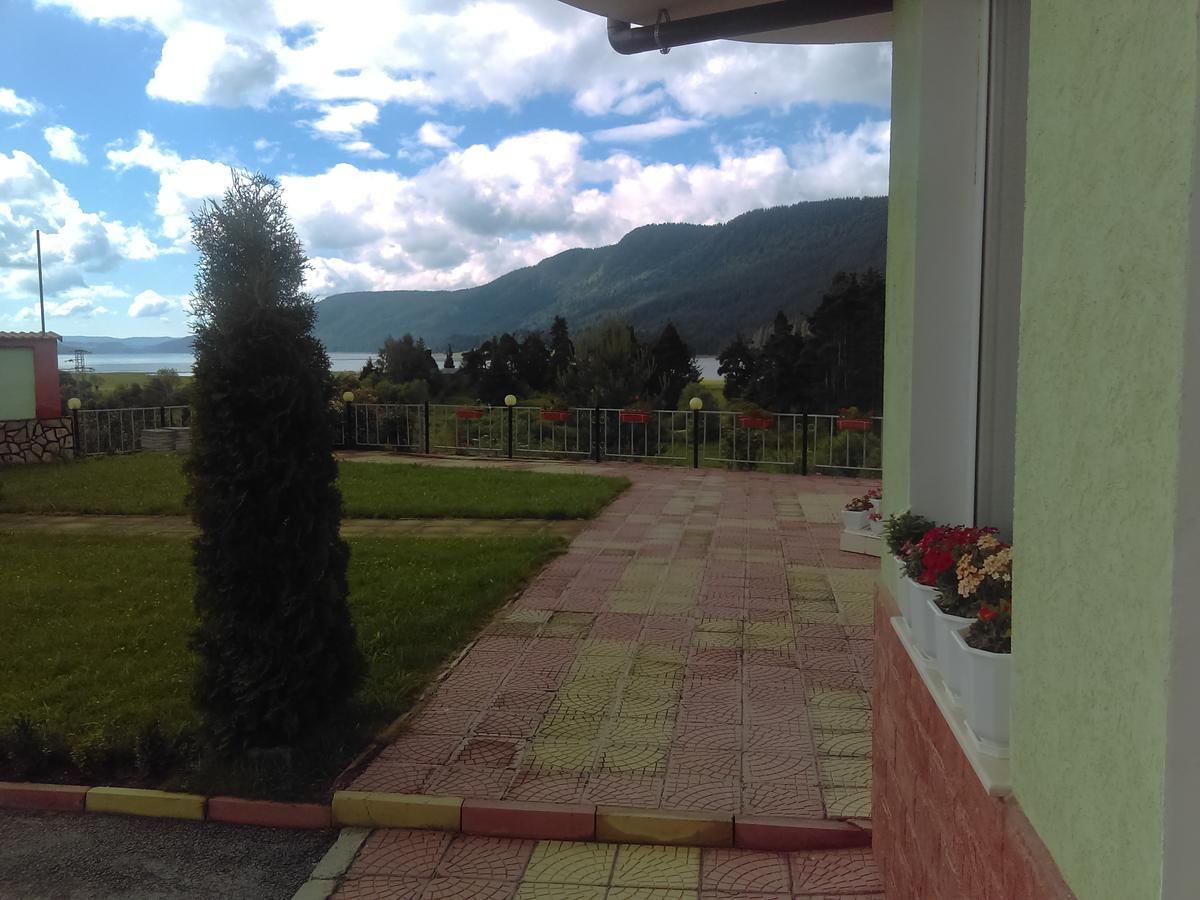 Family Hotel Panorama Sarnitsa Extérieur photo